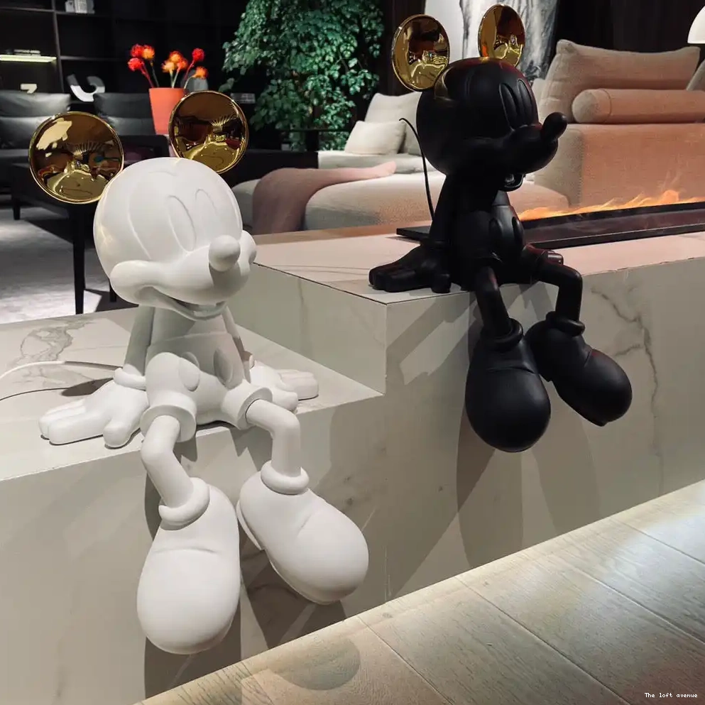 FIGURE SITTING MOUSE MICKEY 0502